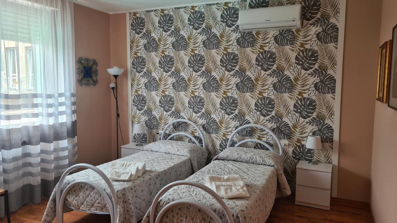 B&B Regina Бусто-Арсизио Экстерьер фото