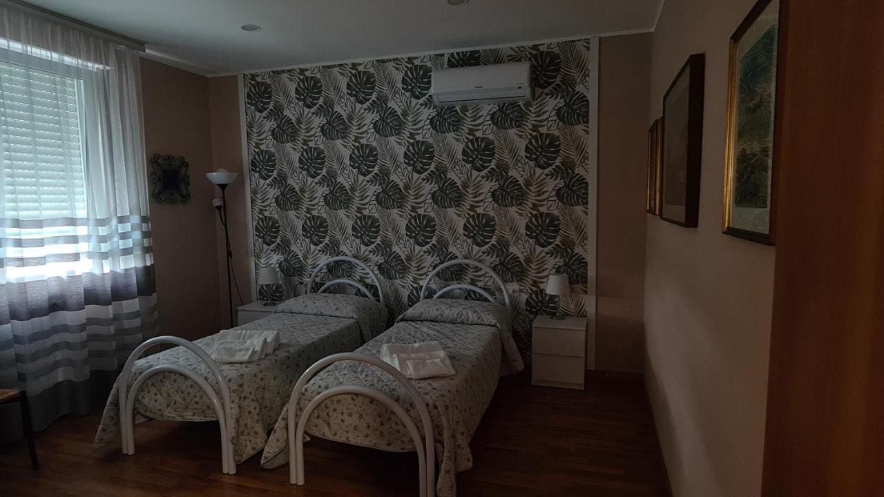 B&B Regina Бусто-Арсизио Экстерьер фото