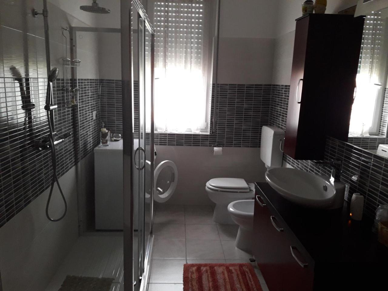 B&B Regina Бусто-Арсизио Экстерьер фото