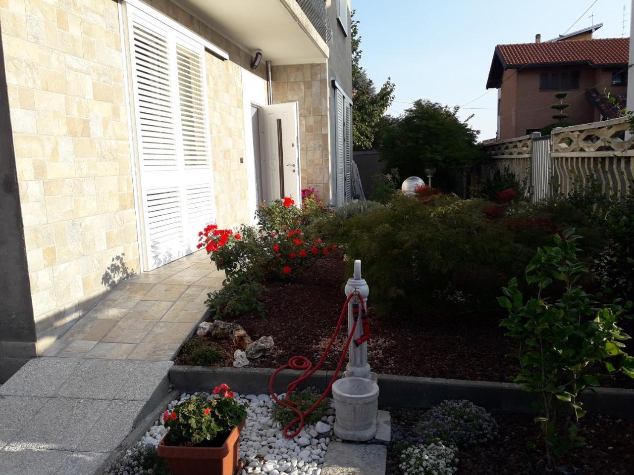 B&B Regina Бусто-Арсизио Экстерьер фото